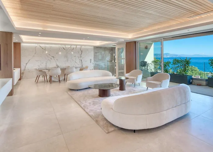 וילה La Rocaille אנטיב