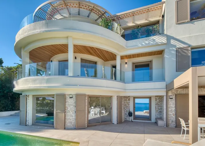 וילה La Rocaille אנטיב