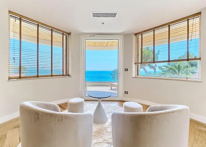 别墅 La Rocaille *